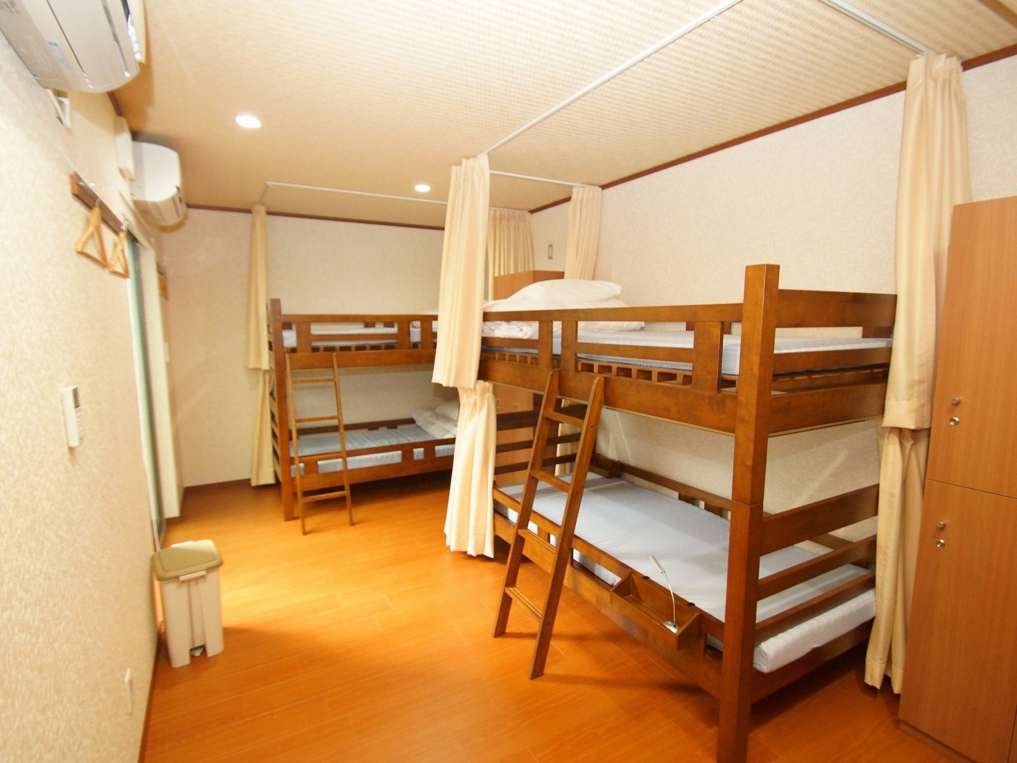 Guest House Na-No-Hana - Hostel, Caters To Women Kioto Exterior foto